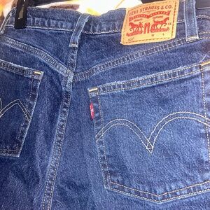 Levi 501 dark wash jeans